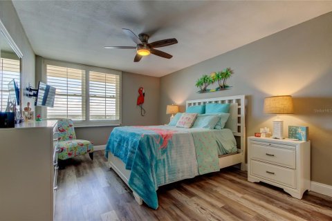 Condominio en venta en Clearwater, Florida, 2 dormitorios, 115.2 m2 № 1680713 - foto 2