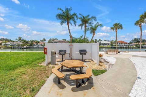 Condo in Saint Petersburg, Florida, 2 bedrooms  № 1793410 - photo 21