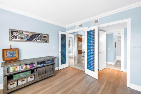 Condo in Saint Petersburg, Florida, 2 bedrooms  № 1793410 - photo 13