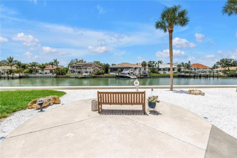 Condo in Saint Petersburg, Florida, 2 bedrooms  № 1793410 - photo 22