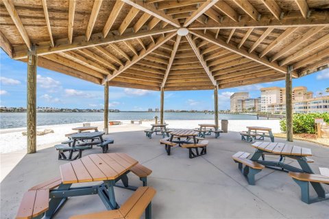Condo in Saint Petersburg, Florida, 2 bedrooms  № 1793410 - photo 25