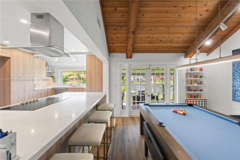 Casa en venta en Miami Lakes, Florida, 4 dormitorios, 290.32 m2 № 1927477 - foto 16