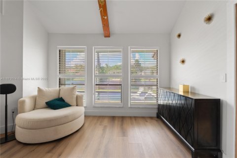 Casa en venta en Miami Lakes, Florida, 4 dormitorios, 290.32 m2 № 1927477 - foto 14