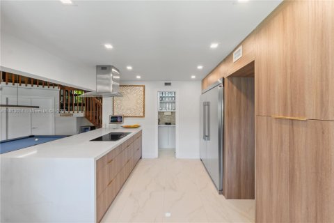 Casa en venta en Miami Lakes, Florida, 4 dormitorios, 290.32 m2 № 1927477 - foto 21
