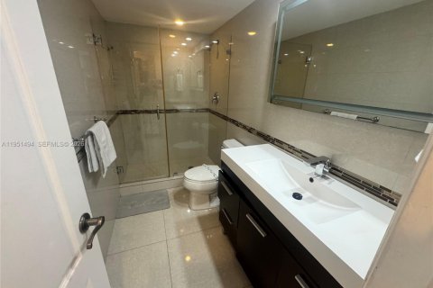 Copropriété à louer à Sunny Isles Beach, Floride: 2 chambres, 139.82 m2 № 2007813 - photo 21