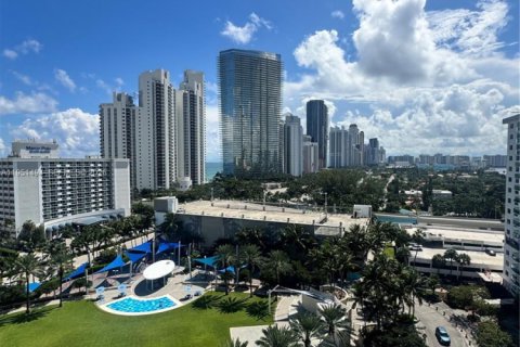 Copropriété à louer à Sunny Isles Beach, Floride: 2 chambres, 139.82 m2 № 2007813 - photo 8