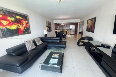 Copropriété à louer à Sunny Isles Beach, Floride: 2 chambres, 139.82 m2 № 2007813 - photo 9