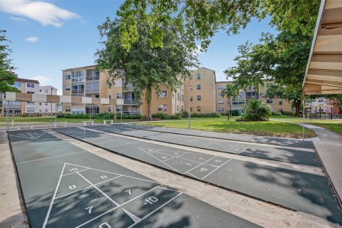 Condo in Lauderdale Lakes, Florida, 1 bedroom  № 1984234 - photo 27