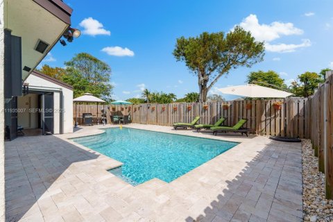 Adosado en venta en Fort Lauderdale, Florida, 3 dormitorios, 129.13 m2 № 1993074 - foto 18