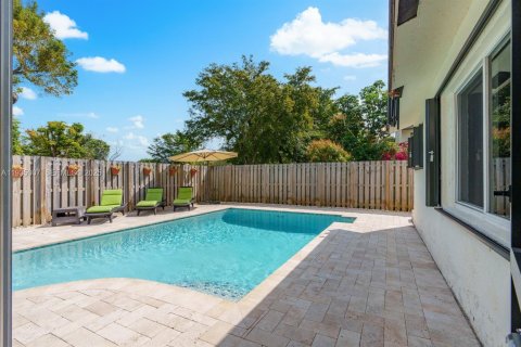 Adosado en venta en Fort Lauderdale, Florida, 3 dormitorios, 129.13 m2 № 1993074 - foto 19