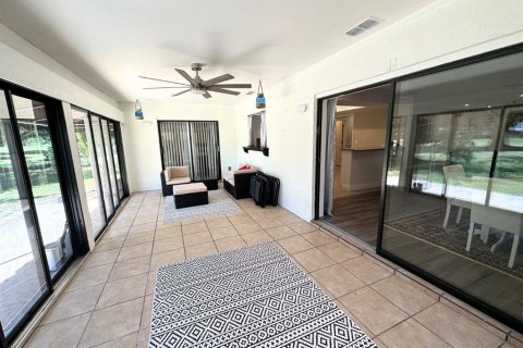 Casa en alquiler en Winter Haven, Florida, 3 dormitorios, 179.95 m2 № 1908582 - foto 28