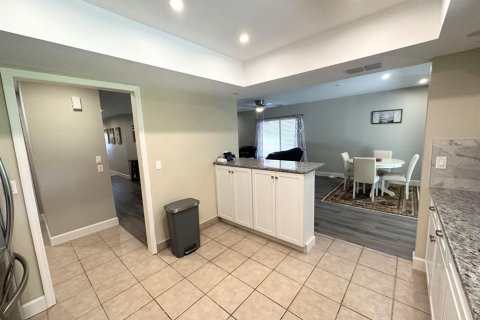 Casa en alquiler en Winter Haven, Florida, 3 dormitorios, 179.95 m2 № 1908582 - foto 13