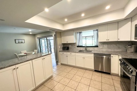 Casa en alquiler en Winter Haven, Florida, 3 dormitorios, 179.95 m2 № 1908582 - foto 12