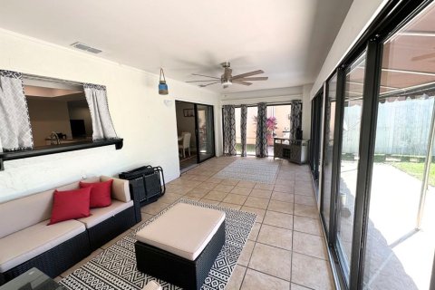 Casa en alquiler en Winter Haven, Florida, 3 dormitorios, 179.95 m2 № 1908582 - foto 29