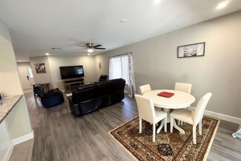 Casa en alquiler en Winter Haven, Florida, 3 dormitorios, 179.95 m2 № 1908582 - foto 9