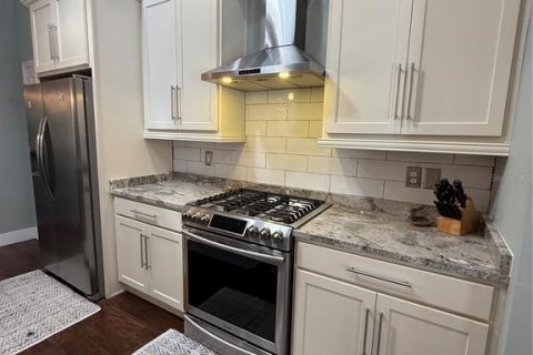 Casa en venta en Ocala, Florida, 3 dormitorios, 166.39 m2 № 1918610 - foto 9