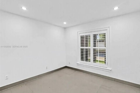 Casa en venta en Hollywood, Florida, 3 dormitorios, 153.1 m2 № 1991591 - foto 7
