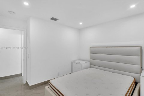 Casa en venta en Hollywood, Florida, 3 dormitorios, 153.1 m2 № 1991591 - foto 9