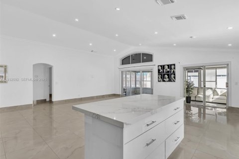 Casa en venta en Hollywood, Florida, 3 dormitorios, 153.1 m2 № 1991591 - foto 26