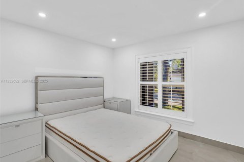 Casa en venta en Hollywood, Florida, 3 dormitorios, 153.1 m2 № 1991591 - foto 6