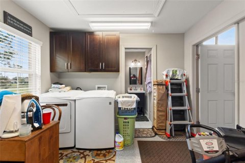 Casa en venta en Polk City, Florida, 1 dormitorio, 115.2 m2 № 2098522 - foto 21