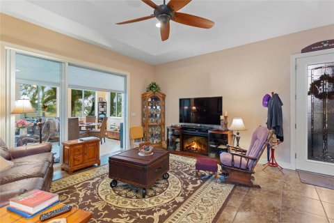Casa en venta en Polk City, Florida, 1 dormitorio, 115.2 m2 № 2098522 - foto 12
