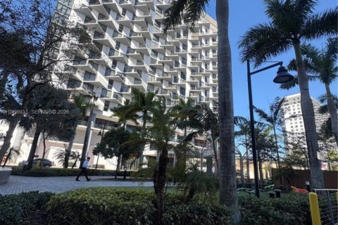 Condo in Doral, Florida, 3 bedrooms № 2032200 - photo 13