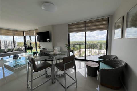 Condo in Doral, Florida, 3 bedrooms № 2032200 - photo 17