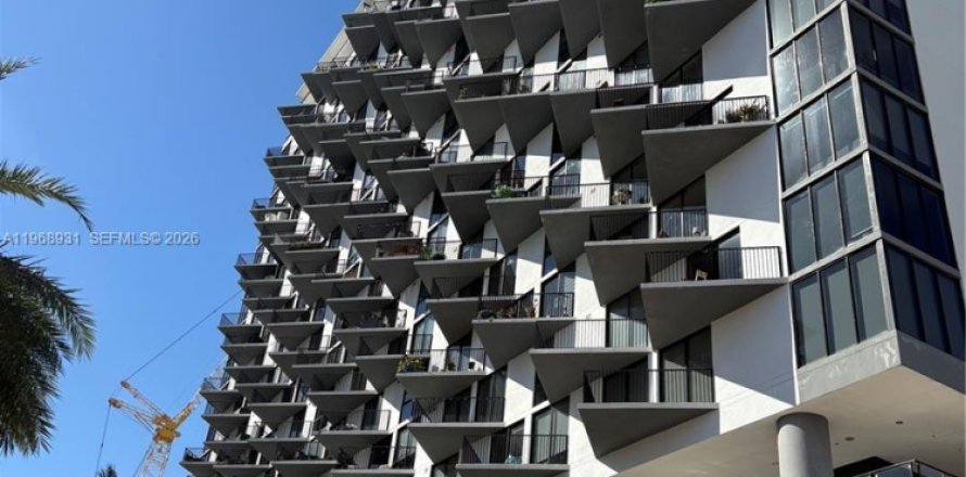 Condo in Doral, Florida, 3 bedrooms № 2032200