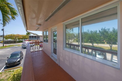 Купить кондоминиум в Халландейл-Бич, Флорида 2 спальни, 78.78м2, № 2054780 - фото 27