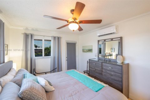 Купить кондоминиум в Халландейл-Бич, Флорида 2 спальни, 78.78м2, № 2054780 - фото 11