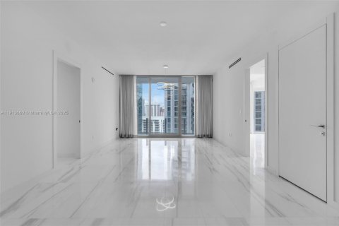 Condo in Miami, Florida, 2 bedrooms  № 2053916