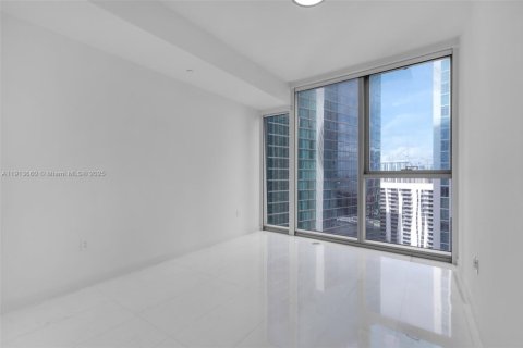 Condo in Miami, Florida, 2 bedrooms  № 2053916 - photo 18