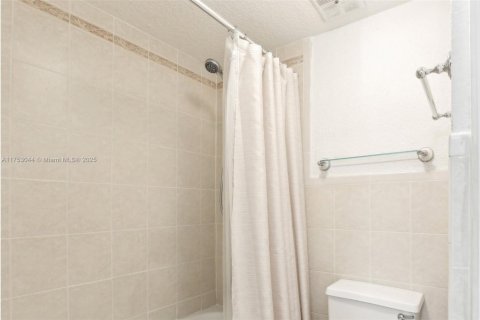 Condominio en venta en Miami, Florida, 2 dormitorios, 91.6 m2 № 1715323 - foto 22