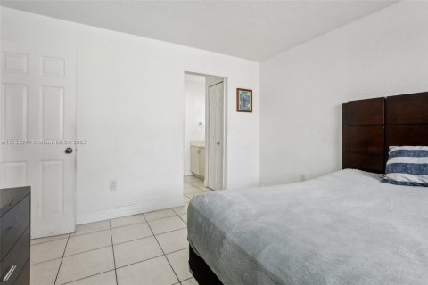 Condominio en venta en Miami, Florida, 2 dormitorios, 91.6 m2 № 1715323 - foto 19