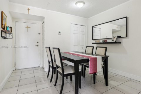 Condominio en venta en Miami, Florida, 2 dormitorios, 91.6 m2 № 1715323 - foto 4