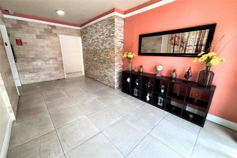 Condominio en venta en Miami, Florida, 2 dormitorios, 91.6 m2 № 1715323 - foto 29