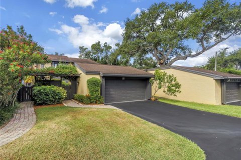 Copropriété à vendre à Largo, Floride: 3 chambres, 236.9 m2 № 2239778 - photo 2