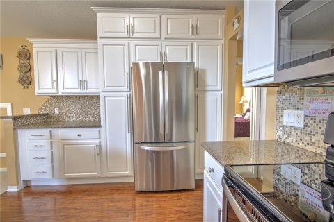 House in Oviedo, Florida 4 bedrooms, 186.73 sq.m. № 1620716 - photo 14