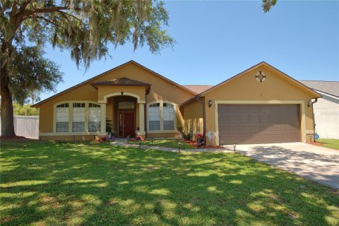 House in Oviedo, Florida 4 bedrooms, 186.73 sq.m. № 1620716 - photo 3