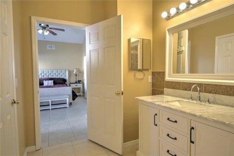 House in Oviedo, Florida 4 bedrooms, 186.73 sq.m. № 1620716 - photo 26