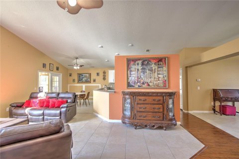 House in Oviedo, Florida 4 bedrooms, 186.73 sq.m. № 1620716 - photo 16