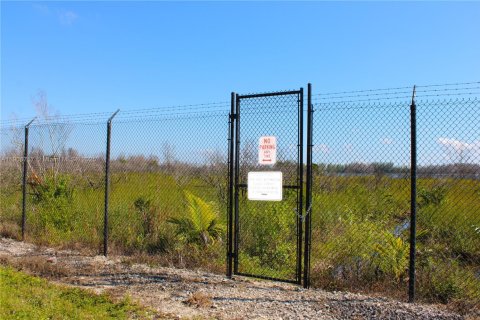 Commercial property in Florida City, Florida № 2082112 - photo 2