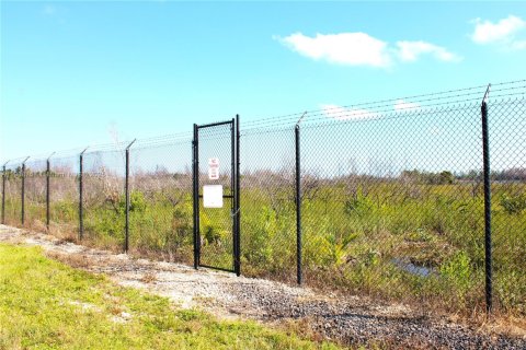 Commercial property in Florida City, Florida № 2082112