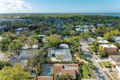 House in Sarasota, Florida 2 bedrooms, 93.65 sq.m. № 2142472 - photo 28