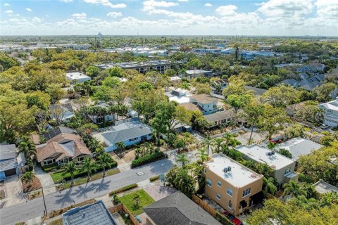 House in Sarasota, Florida 2 bedrooms, 93.65 sq.m. № 2142472 - photo 29