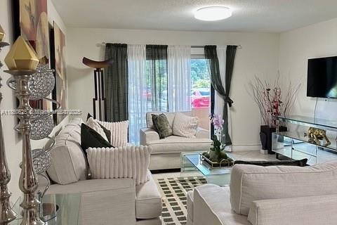 Купить кондоминиум в Хайалиа, Флорида 3 спальни, 135.45м2, № 2013643 - фото 2