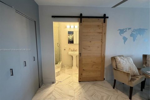 Купить кондоминиум в Санни-Айлс-Бич, Флорида 1 спальня, 70.79м2, № 1947121 - фото 11