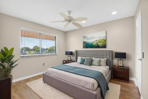 Condo in Lake Worth, Florida, 2 bedrooms  № 2245568 - photo 15