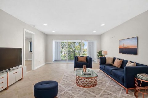 Condo in Lake Worth, Florida, 2 bedrooms  № 2245568 - photo 24
